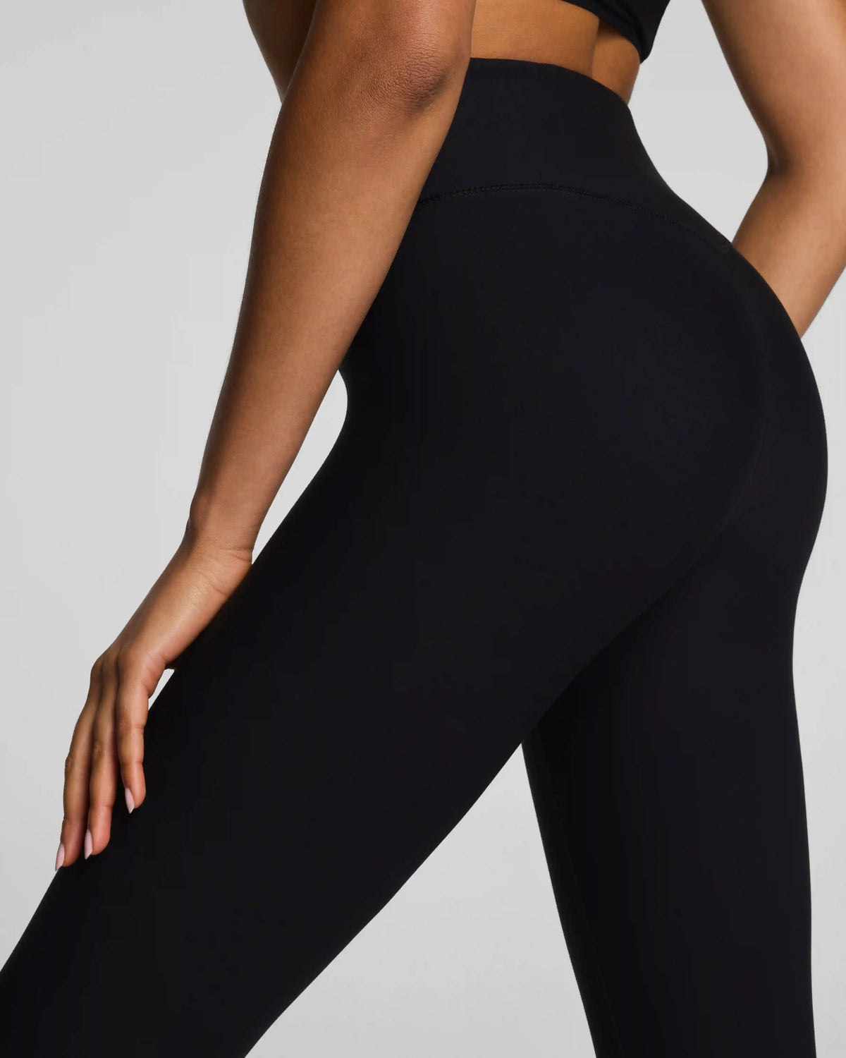 SPANXsmooth® OnForm 7/8 Leggings | Very Black