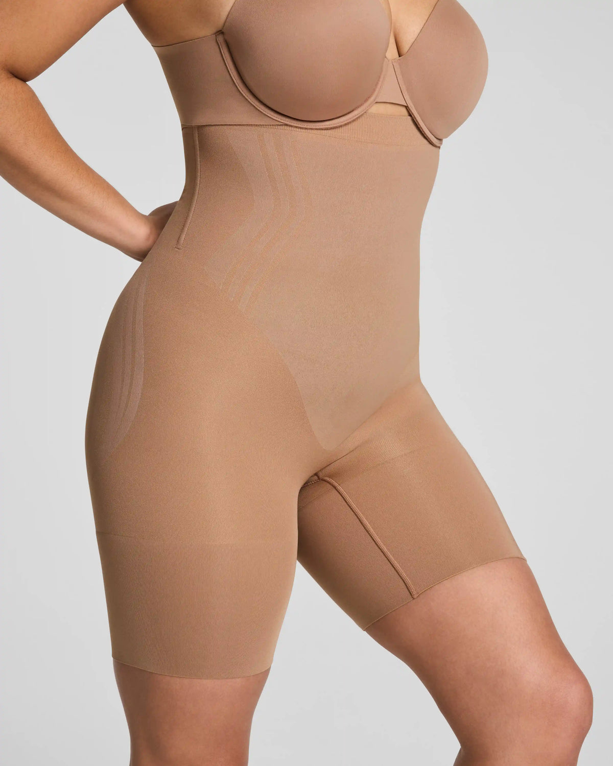 SPANXsculpt® GoFigure High-Waisted Mid-Thigh Short | Cinnamon