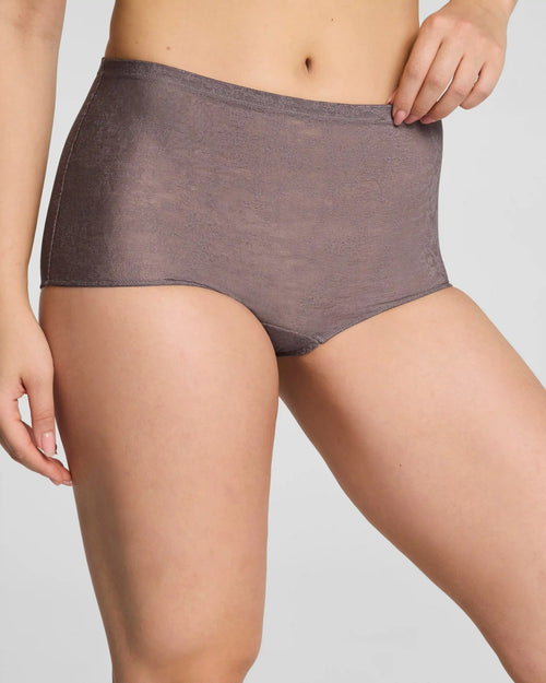 SPANXsupersmooth® Day to Date Night Lace Boyshort | Granite