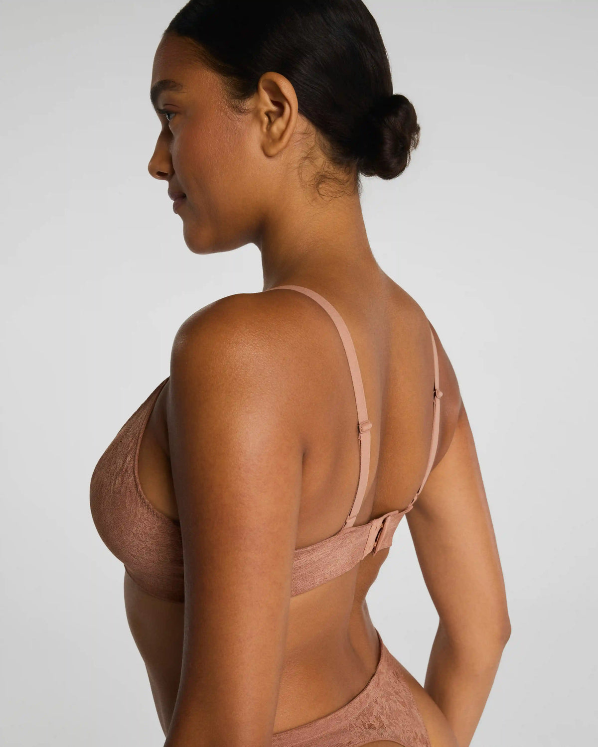 SPANXsupersmooth® Day to Date Night Lace Bralette | Cinnamon