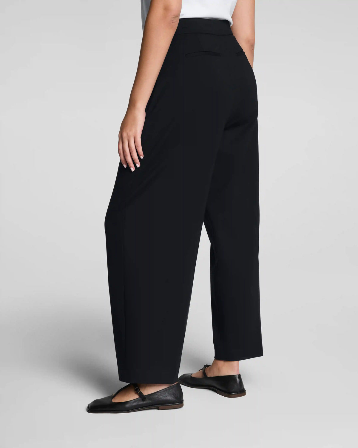 SPANX® Ponte Pleated Tapered Pant | Classic Black